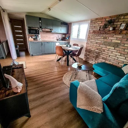 Liptovalley- Mobilné S Wellnessom Appartamento