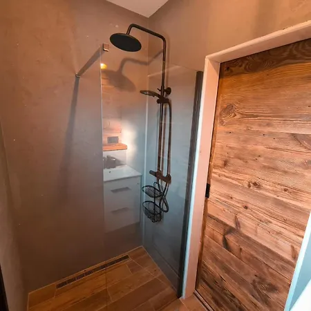 Liptovalley- Mobilné S Wellnessom *