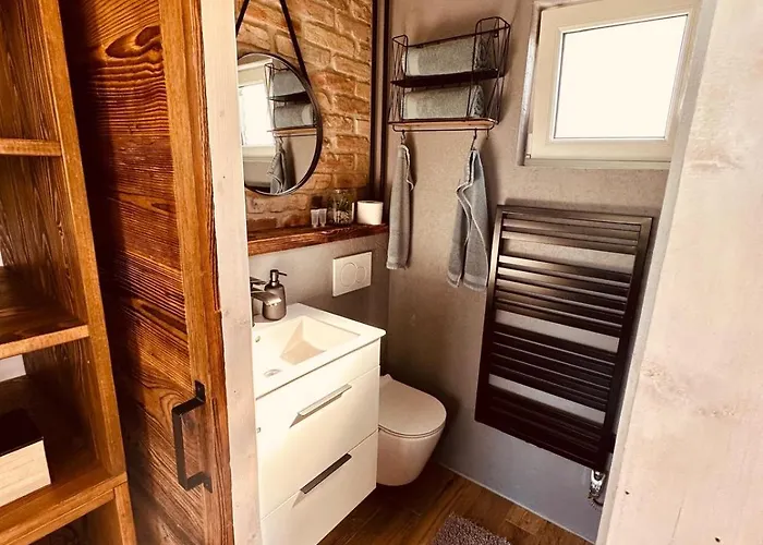 Liptovalley- Mobilne S Wellnessom * Liptovská Kokava