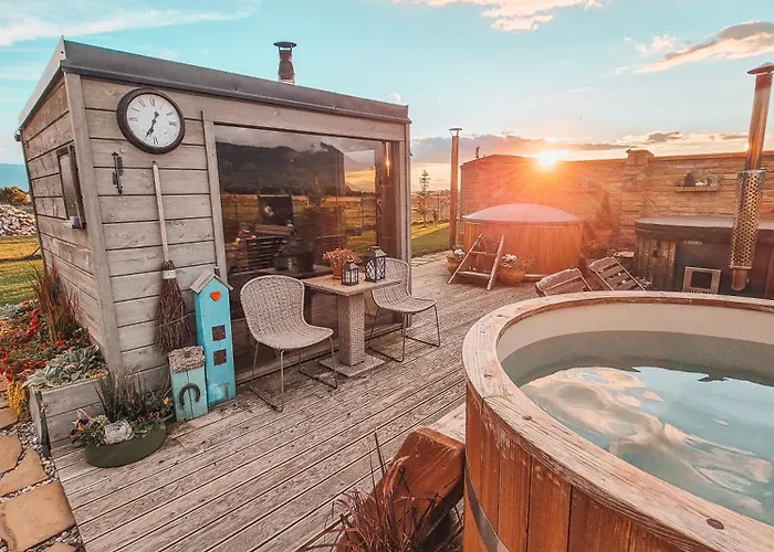 Liptovalley- Mobilne S Wellnessom * Liptovská Kokava